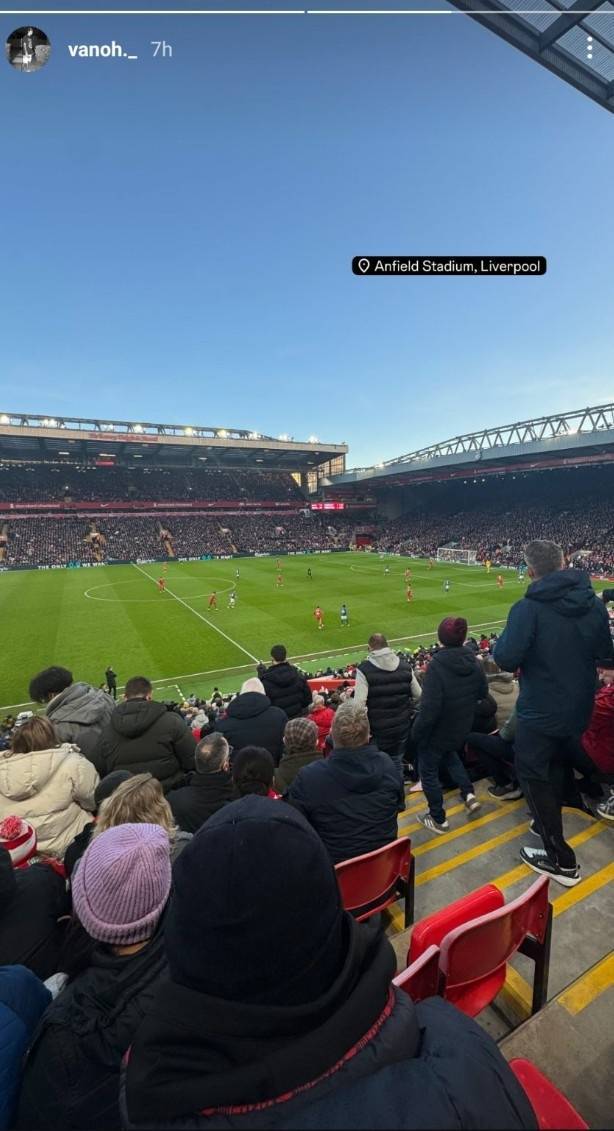 阿贾克斯vs费耶诺德中断