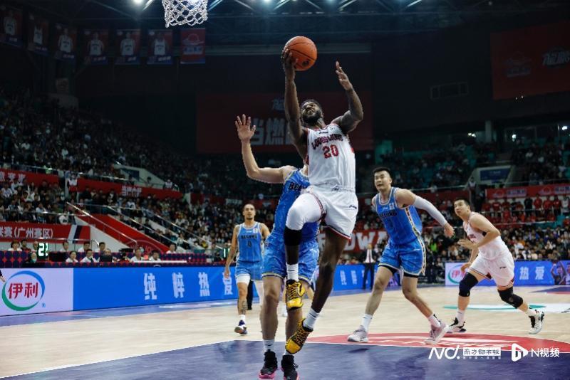 博彩平台推荐-凹凸世界众人看金黑化