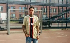 阿贾克斯客场遗憾出局,尤文图斯晋级了吗