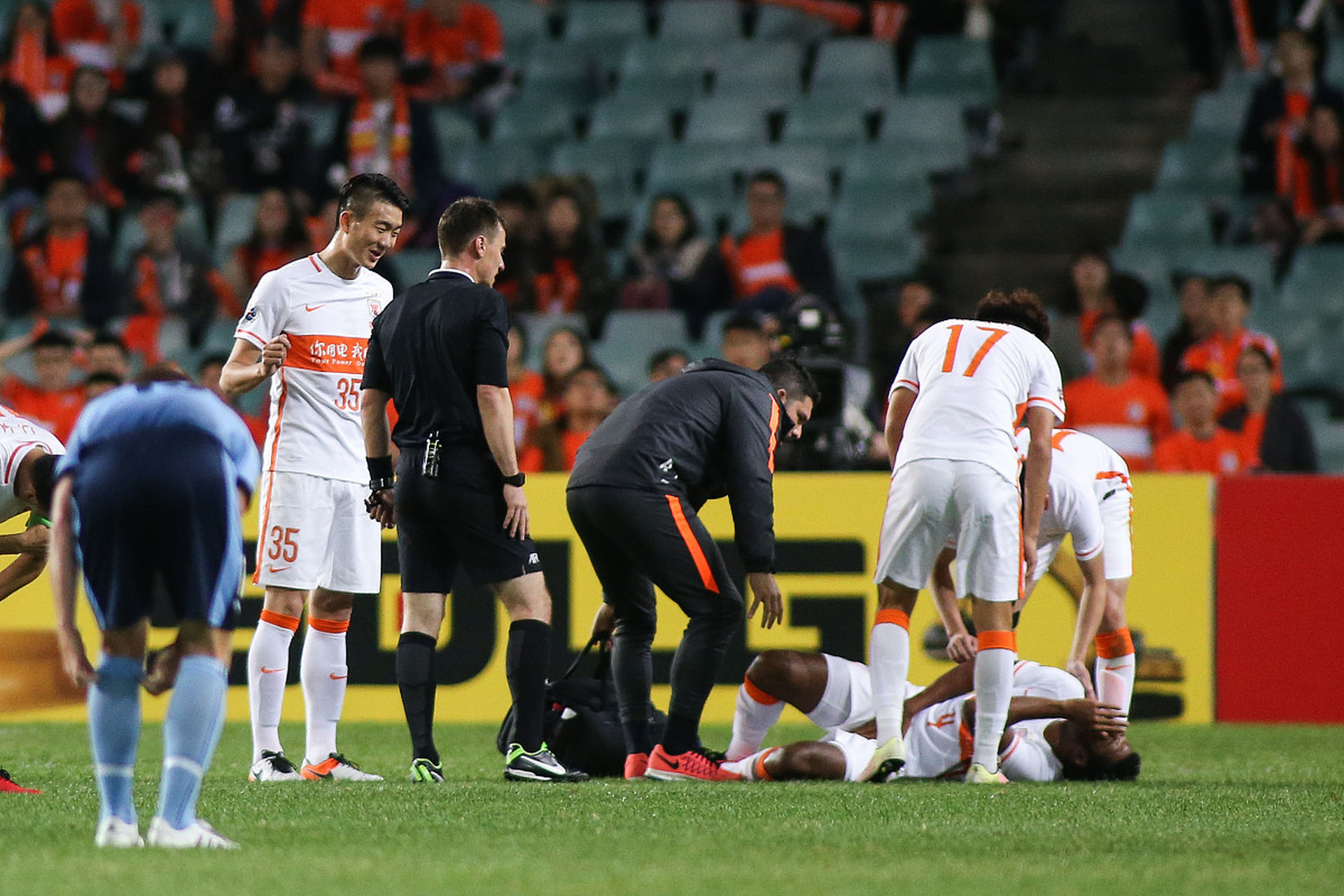 博彩平台推荐-球队比赛过程中遭遇波折,困境重重怎么办