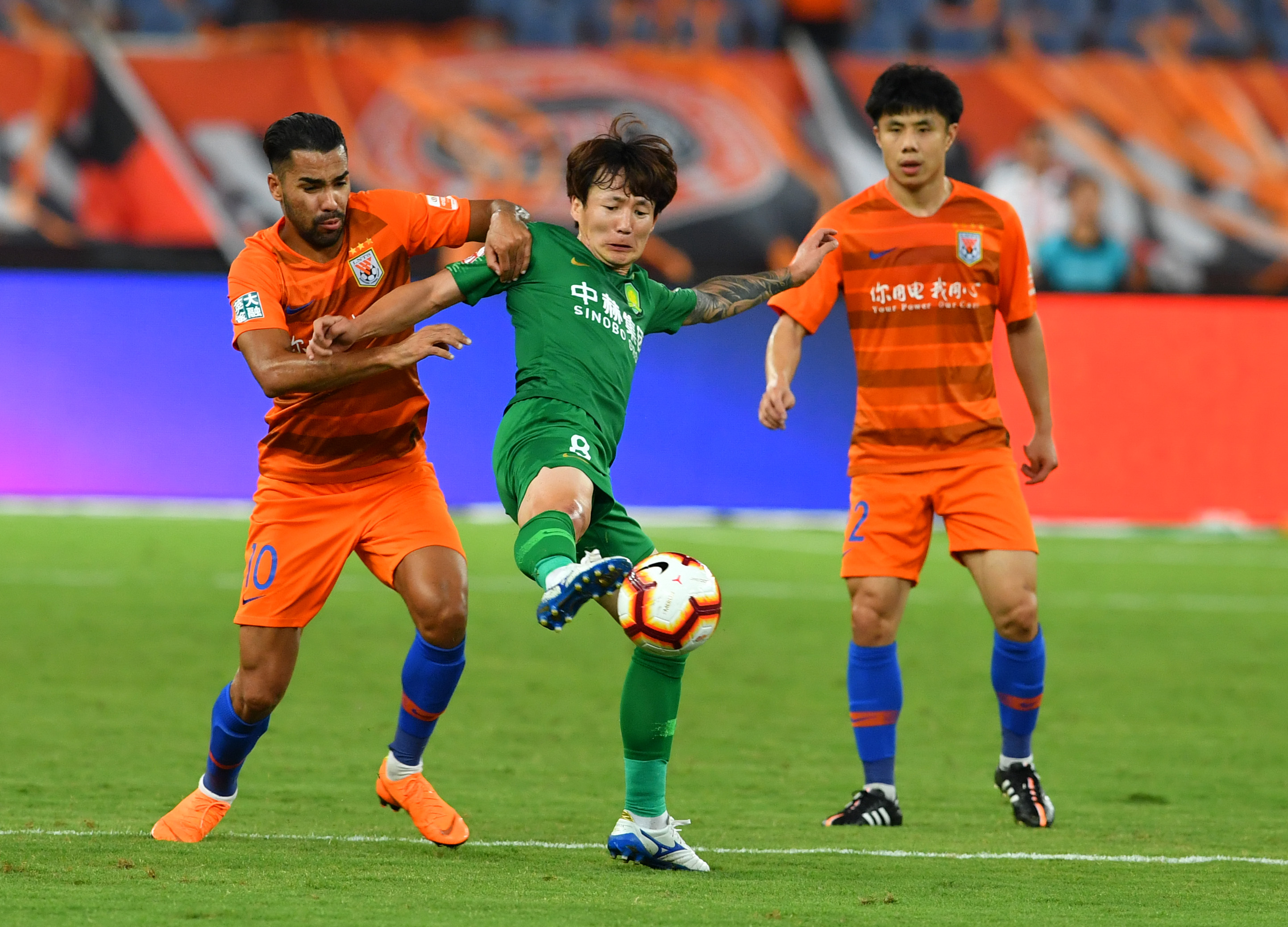 2020年中超联赛第广州恒大对山东鲁能