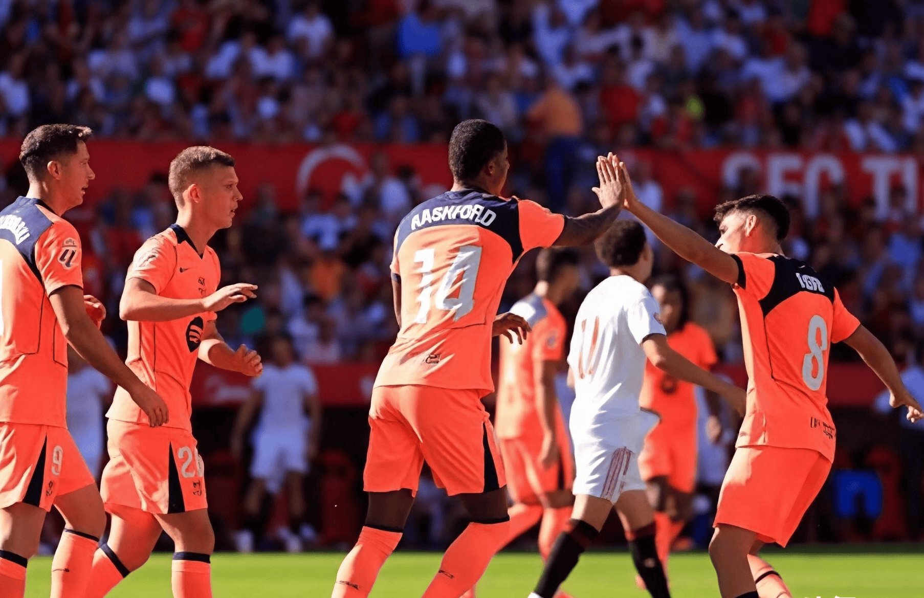 塞维利亚中场漫天飞短传,助球队取胜的是谁