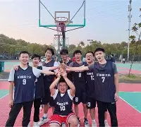 比赛过程激烈的句子