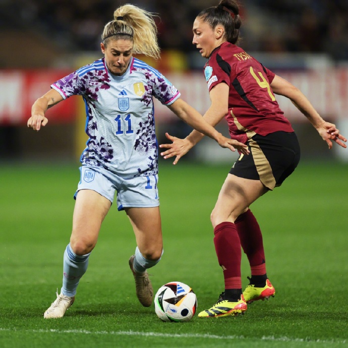 国足卡塔尔比赛回放