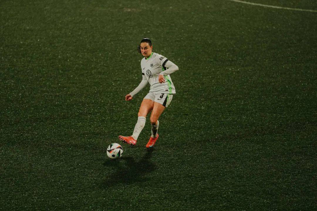 国足卡塔尔比赛回放