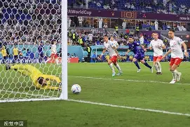 里昂队前锋破门建功,助球队赢得胜利了吗